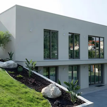 Quinta Dos Anjos - * Guilhofrei